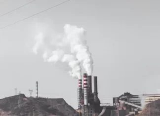 Vilken är tillverkaren av Skyworth TV-apparater?