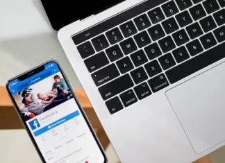 Hur du uppdaterar Facebook-profilen utan att publicera