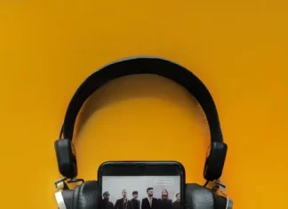 Så här rensar du din kö på Spotify i mobilen